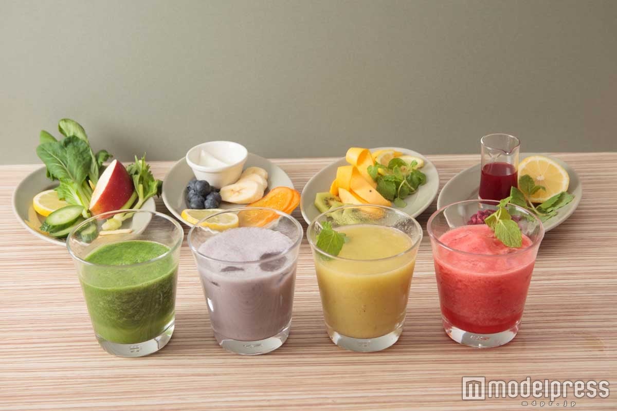野菜やフルーツを使ったフレッシュスムージー／画像提供：湘南パンケーキ
