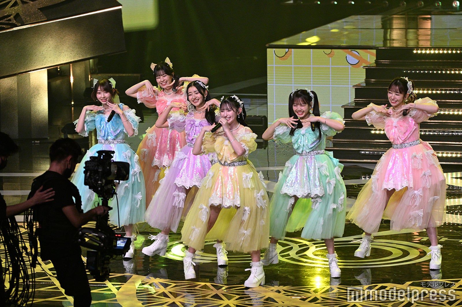 （C）モデルプレス