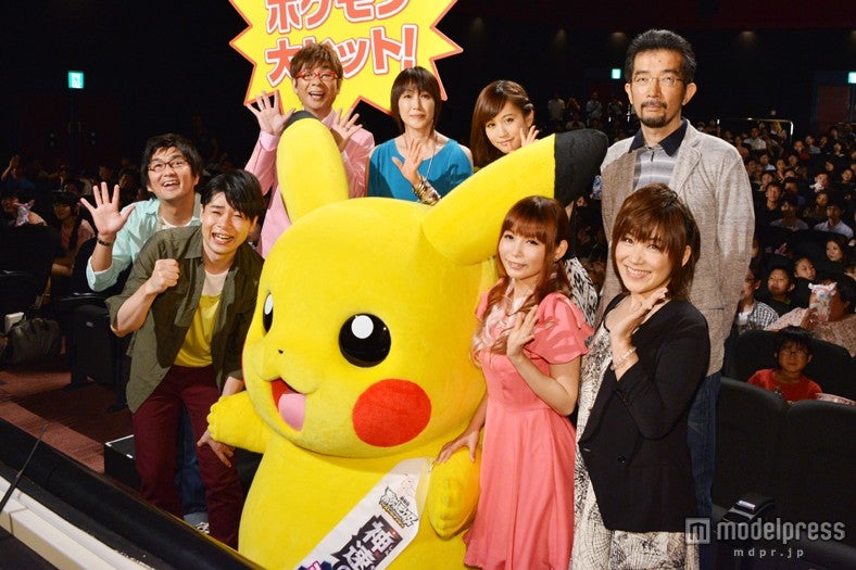 「劇場版ポケットモンスター ベストウイッシュ－最終章－『迅速のゲノセクト ミュウツーの覚醒』」の初日舞台挨拶の様子