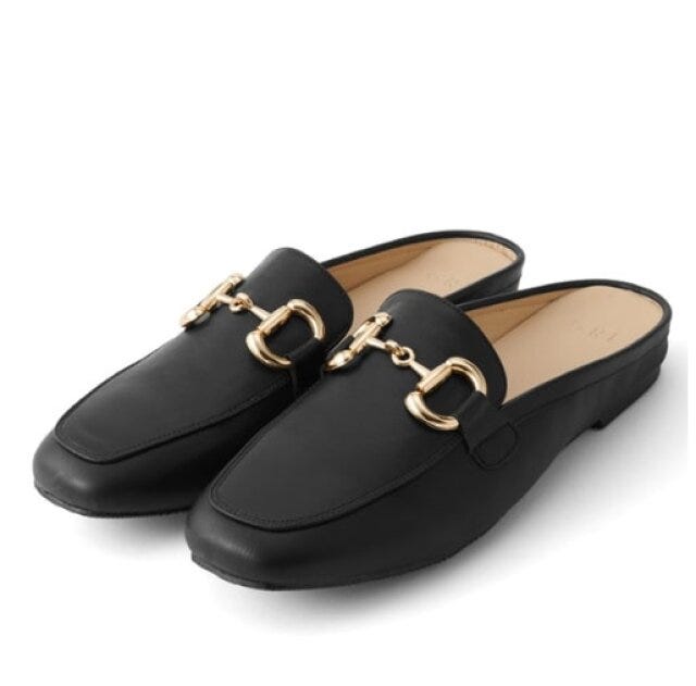 GRL　ニットトップス×ライトブルーデニム　ラフ韓国っぽ　asuka　イラスト　ビットローファースリッパシューズ