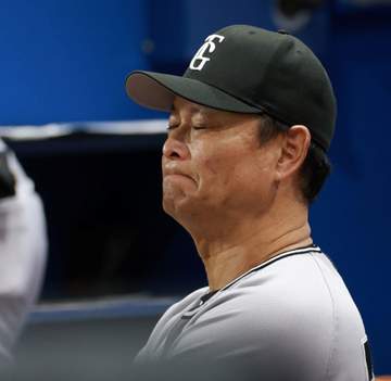 巨人 橋上監督代行「こちらがうまくゲームをコントロールできず申し訳ない」阪神戦勝利後の3連敗を悔やむ「気持ちが緩むわけじゃないですけど」