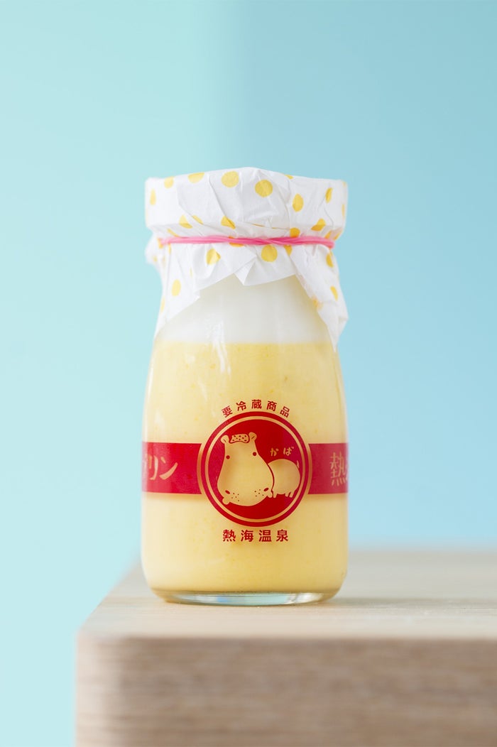 「熱海プリン マンゴー杏仁」400円／画像提供：フジノネ