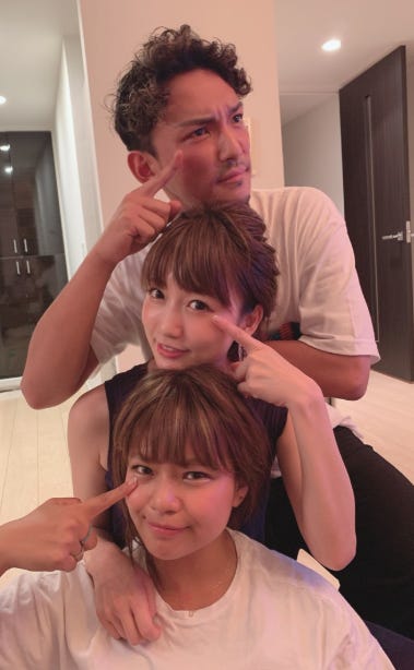 (上から)ヒデ・桃・クロ/桃オフィシャルブログ(Ameba)より