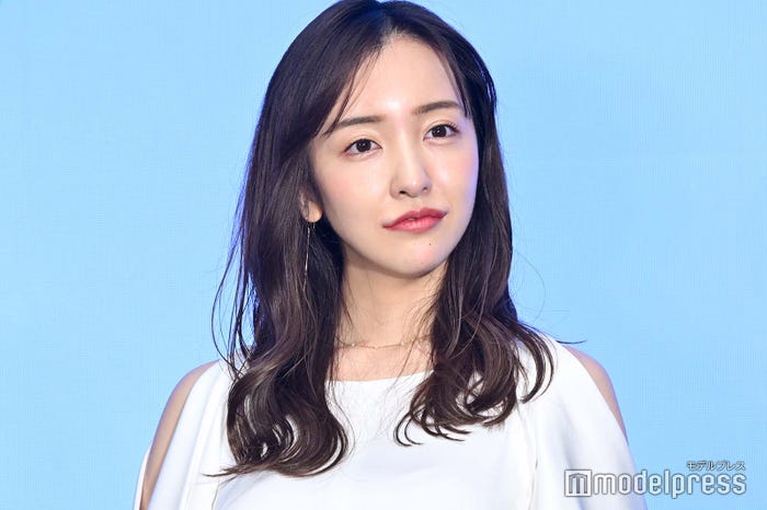 板野友美 (C)モデルプレス