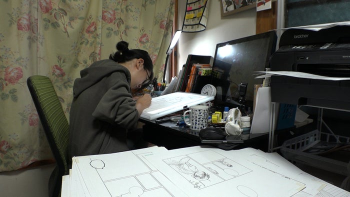 異色の Sf不倫漫画 手がける漫画家 米代恭に密着 恋愛にはオクテ 仕事ぶり明らかに モデルプレス