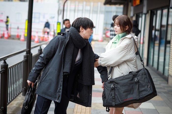 北山宏光、玉城ティナ「君が獣になる前に」第1話より(C)テレビ東京