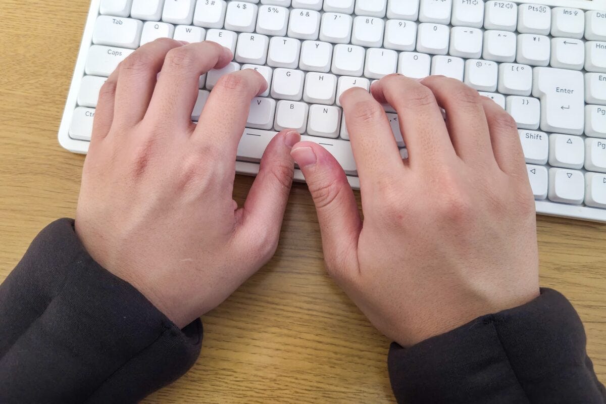 サーモス「&ONDO手首あったかビーズウォーマー」