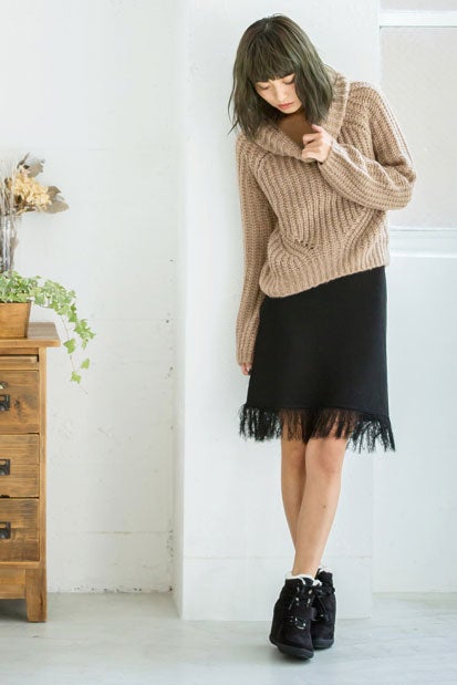 タートルネックニットトップス「Re:EDIT by GALSTAR」2,998円（税込）／画像提供：Re:EDIT by GALSTAR