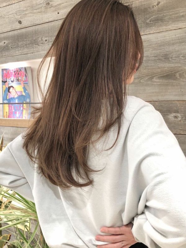 大人気 ウルフカット ロング のヘアスタイル特集 アレンジ方法もご紹介 モデルプレス