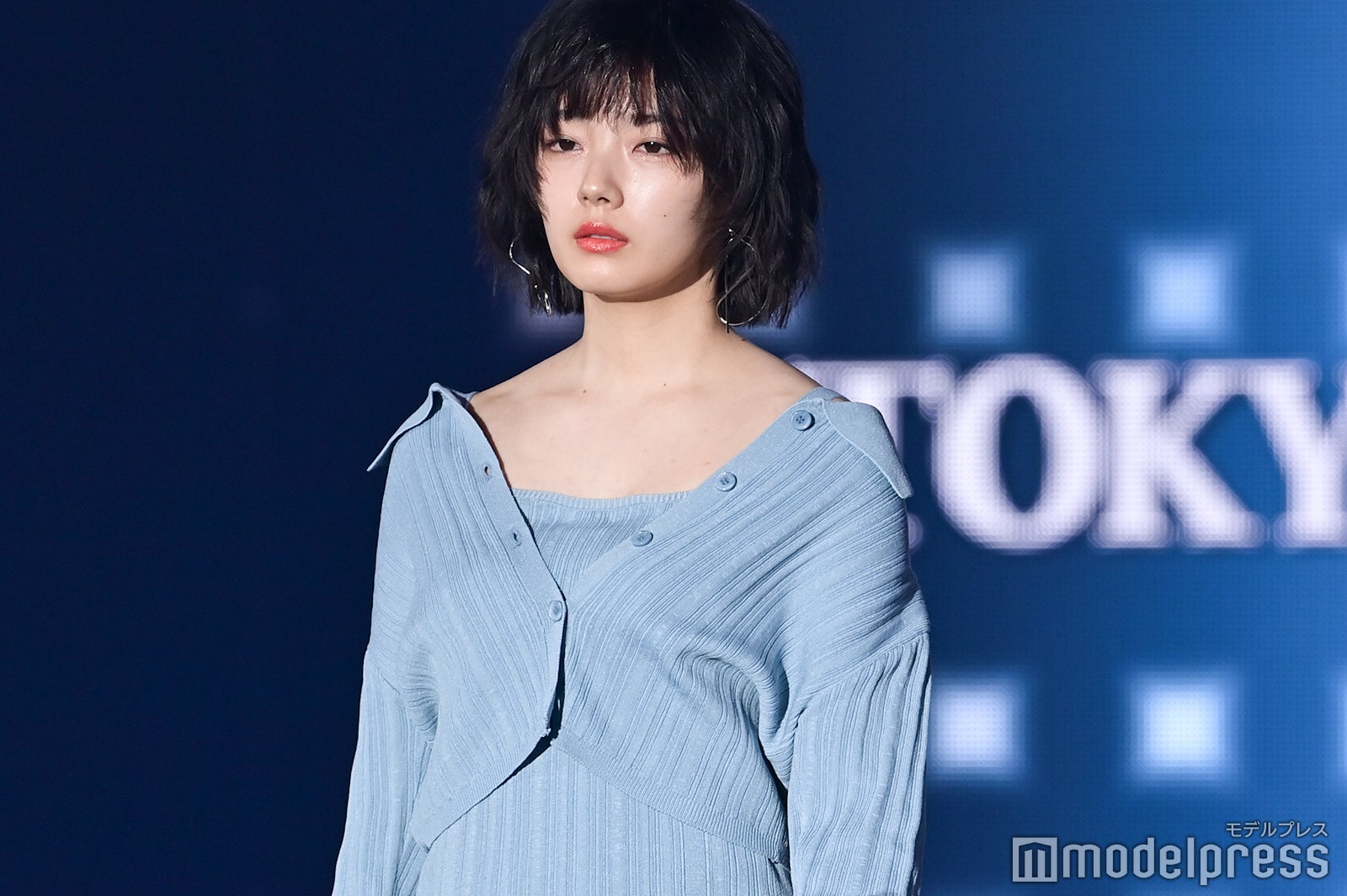 櫻坂46藤吉夏鈴の色白美肌にうっとり 春ワンピで美デコルテ披露＜TGC2021 S／S＞ - モデルプレス