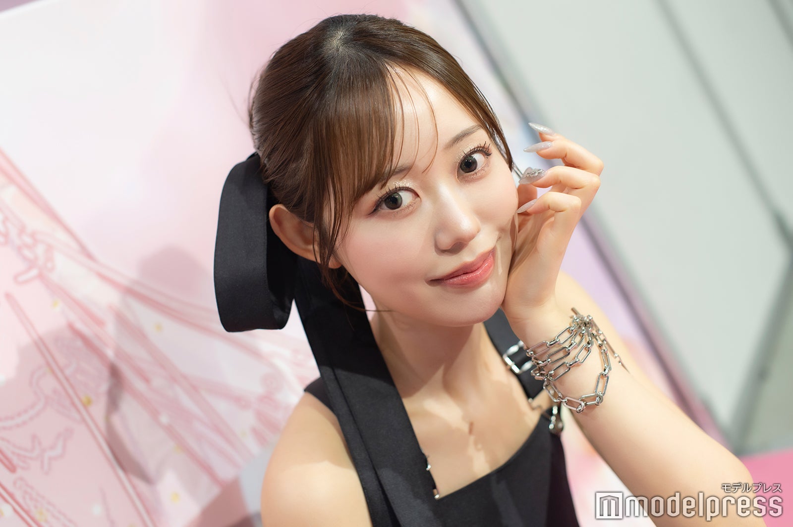 瀬名ちひろ「サツコレ」ソロで凱旋ステージ＆初ランウェイ “kawaii EDM