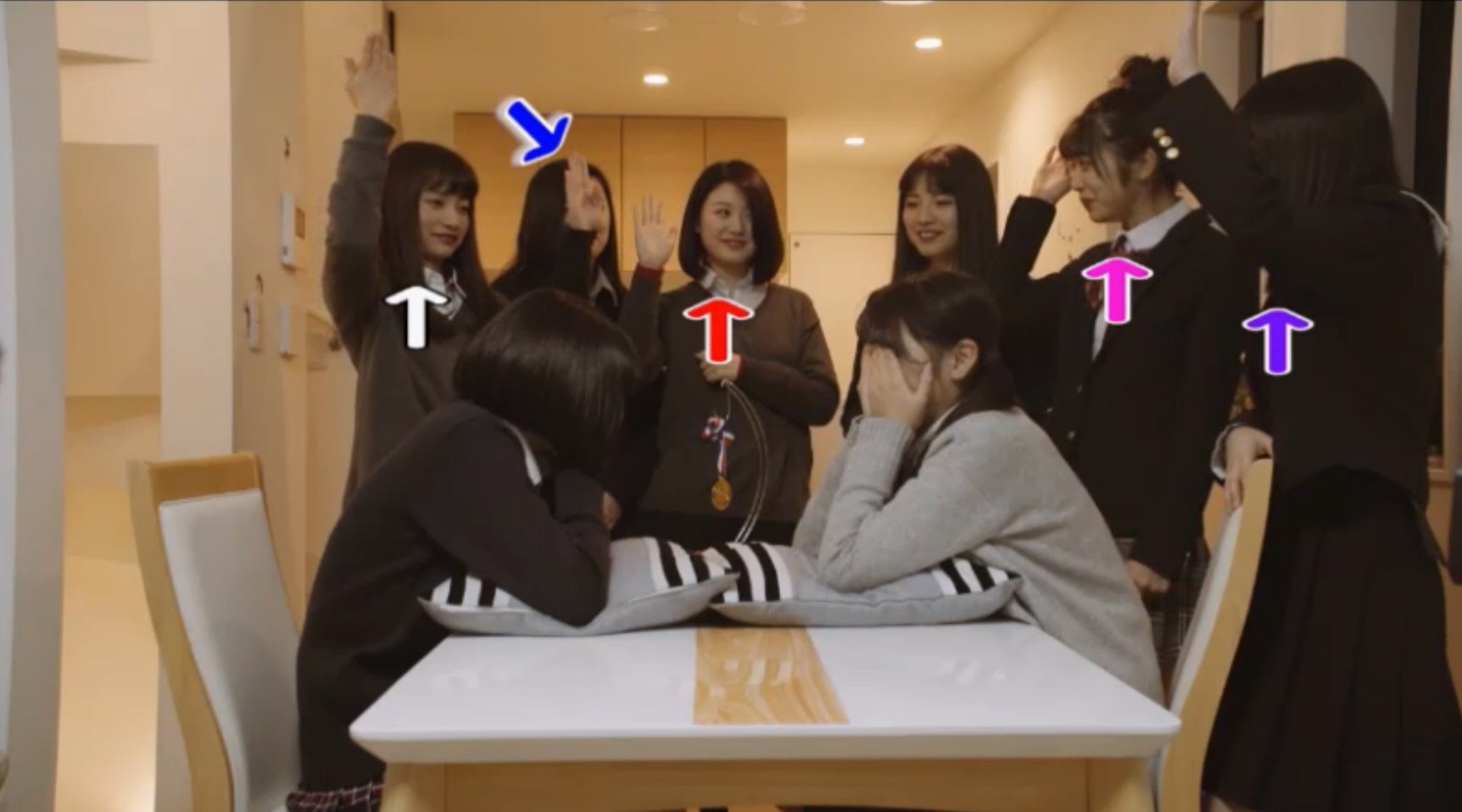 なぜか勝者を多数決で決定／「女子高生ミスコンFINALIST～ハレトキドキＪＫ～」より（提供画像）