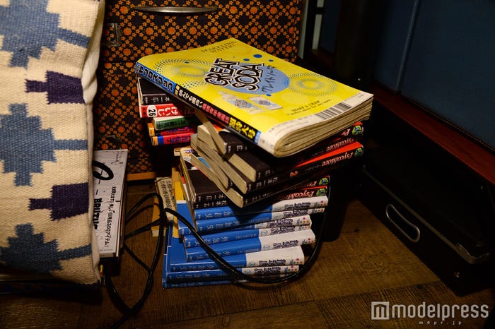 「好きな人がいること」夏向のお部屋(C)モデルプレス