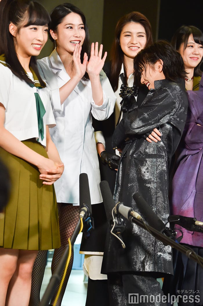 “エロ先生”について明かす横山由依 (C)モデルプレス