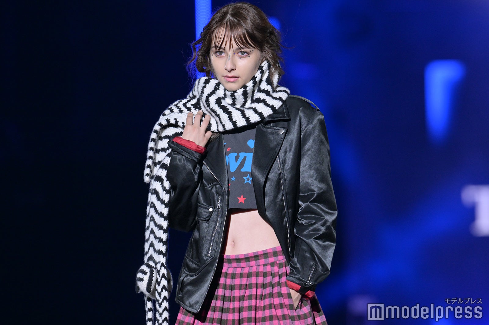 （C）モデルプレス