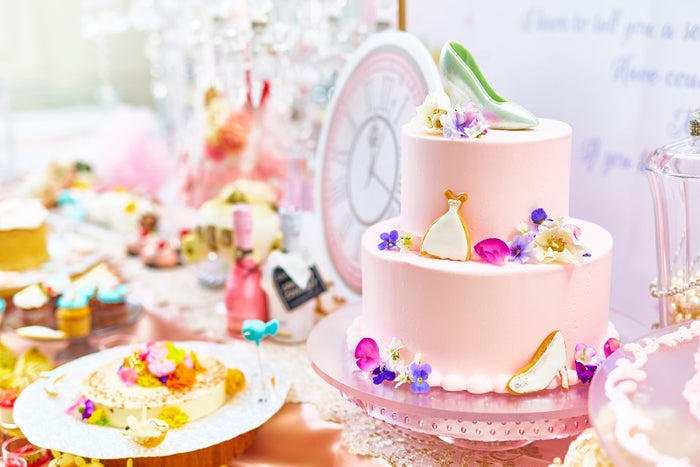 心躍るスイーツがずらり！デザートブッフェ「プリンセス・シンデレラの舞踏会」開催／画像提供：株式会社ツカダ・グローバルホールディング