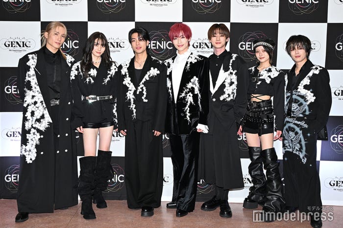 GENIC(左から)小池竜暉、金谷鞠杏、西澤呈、増子敦貴、雨宮翔、宇井優良梨、西本茉生(C)モデルプレス