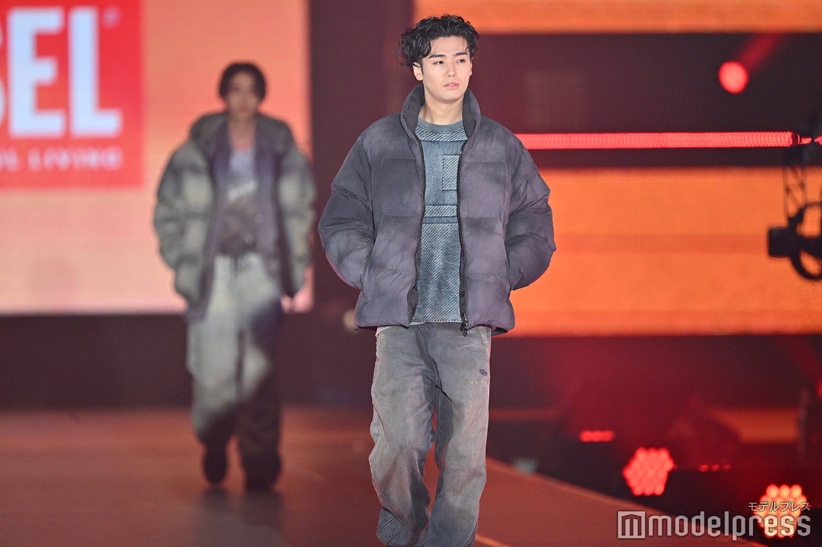 （C）モデルプレス