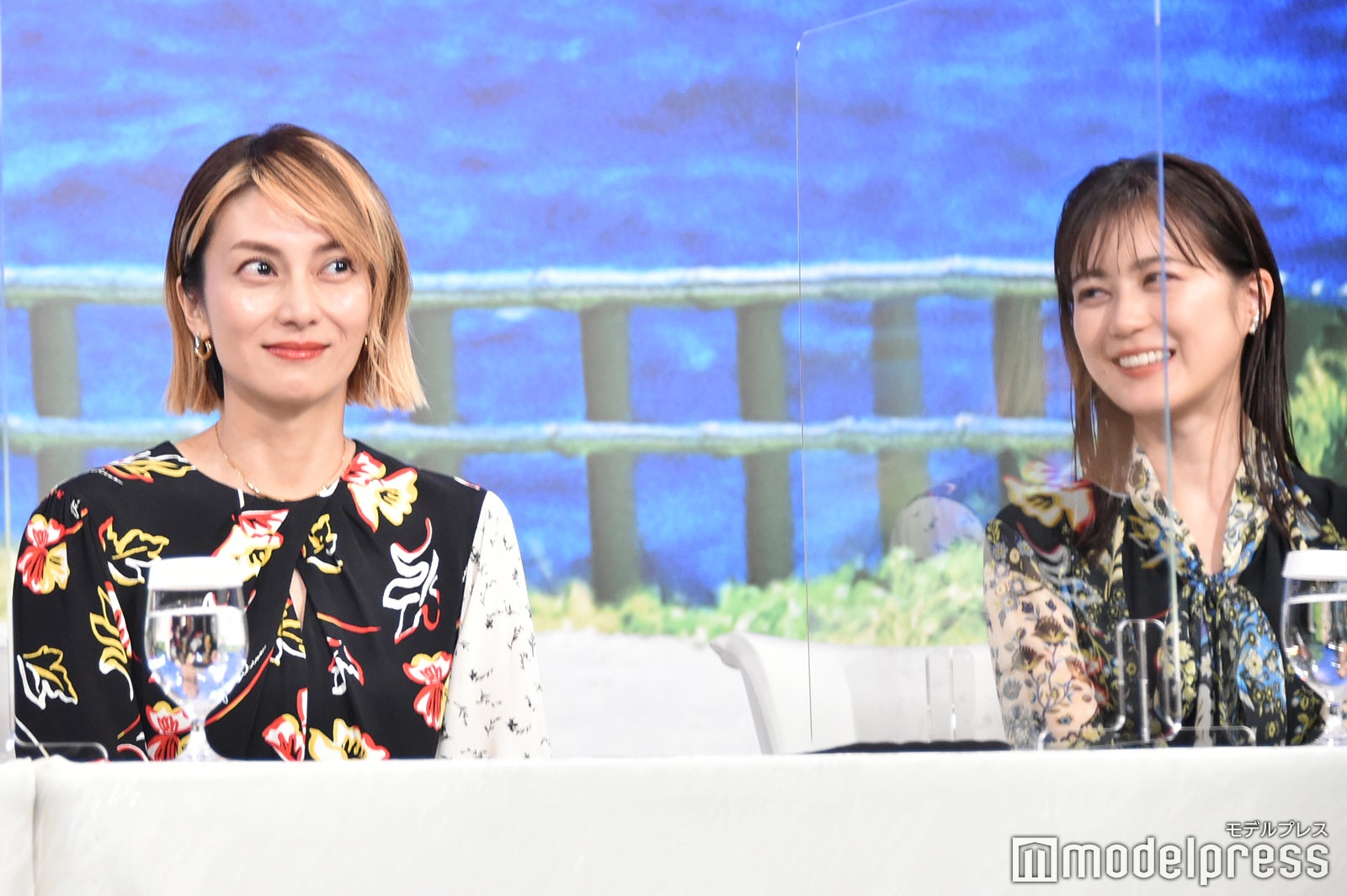 柴咲コウ、生田絵梨花 （C）モデルプレス