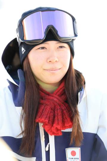 「おめでとう 着物姿も良き」 19歳スノーボーダー褒章伝達式で変身「今回素敵な色留袖を着ることができて」と喜び投稿 SNS「お似合いで素敵」「prettyyy」