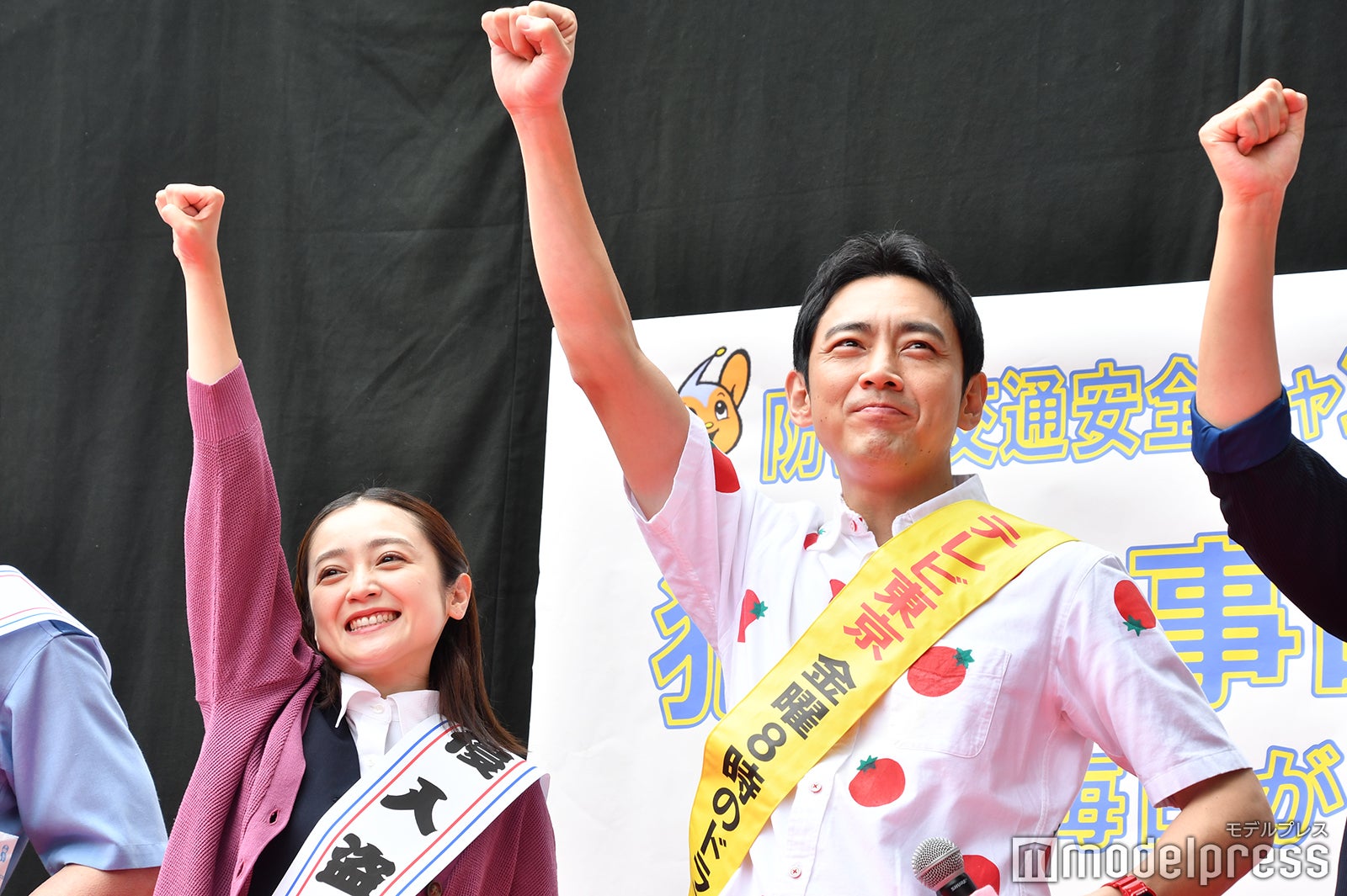 安達祐実、小泉孝太郎 （C）モデルプレス