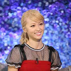 E-girls・Ami、HIROとの出逢いに衝撃の解散宣告…ハワイで知られざる過去を語る