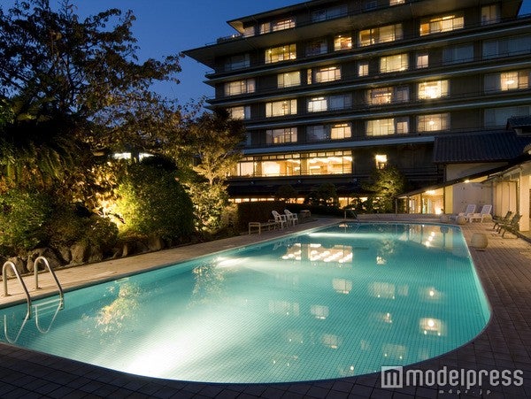 界 伊東の源泉プール／画像提供：星野リゾート