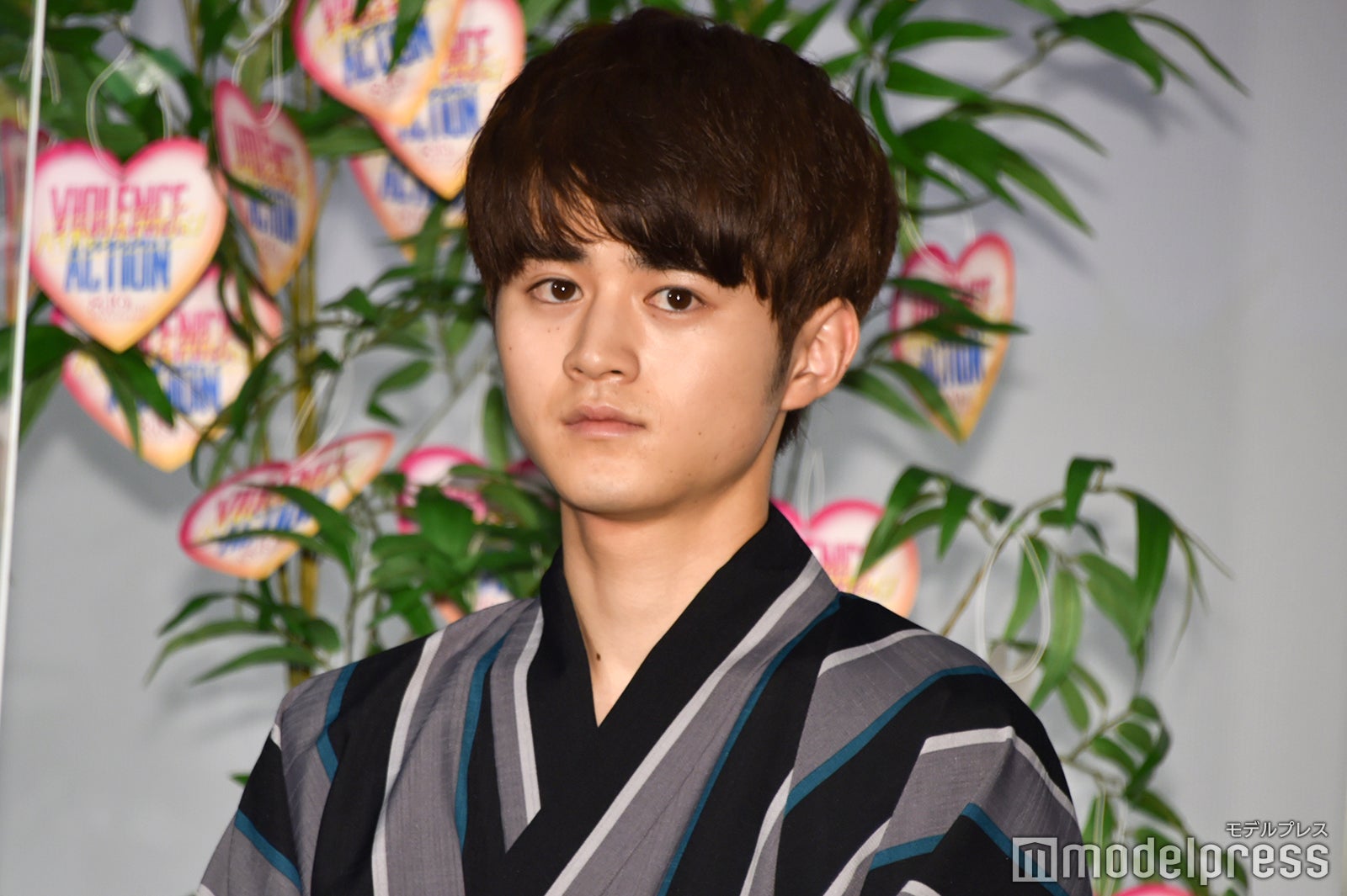 鈴鹿央士（C）モデルプレス