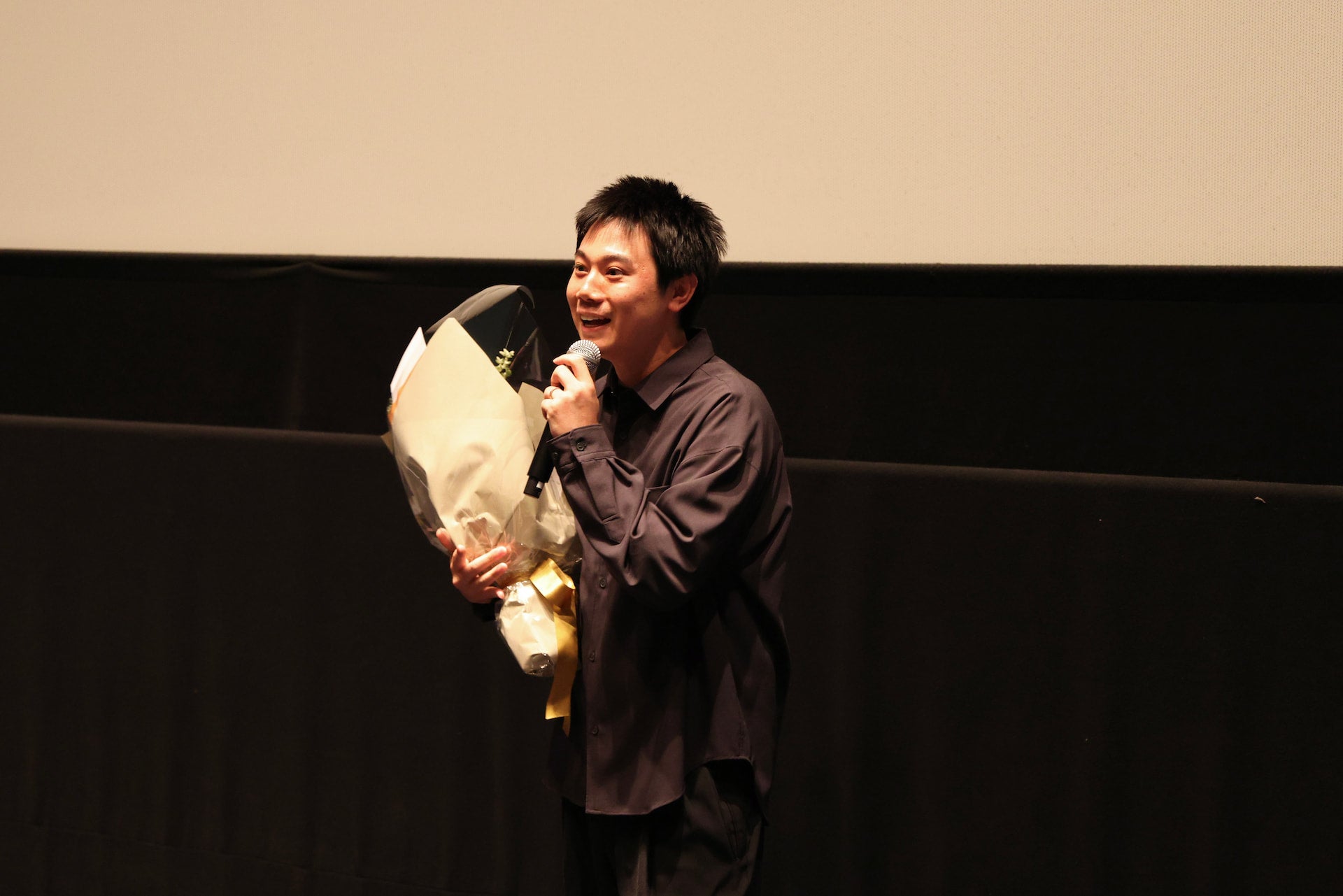 異例のヒット映画「レンタル家族」上坂監督が地元・兵庫に凱旋「思い出の映画館に来られてうれしい」