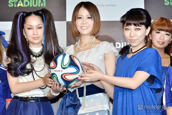 中島美嘉 加藤ミリヤ W杯ブラジル大会日本代表選手との関係を明かす モデルプレス 中島美嘉 加藤ミリヤ W杯ブラジル大会日本代表選手との関係を明かす モデルプレス