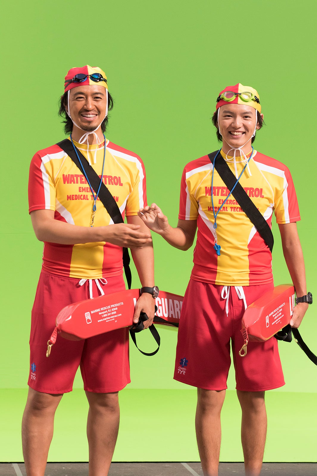 斎藤工、濱田龍臣／「はじめての夏バイト」篇メイキングカットより（提供写真）