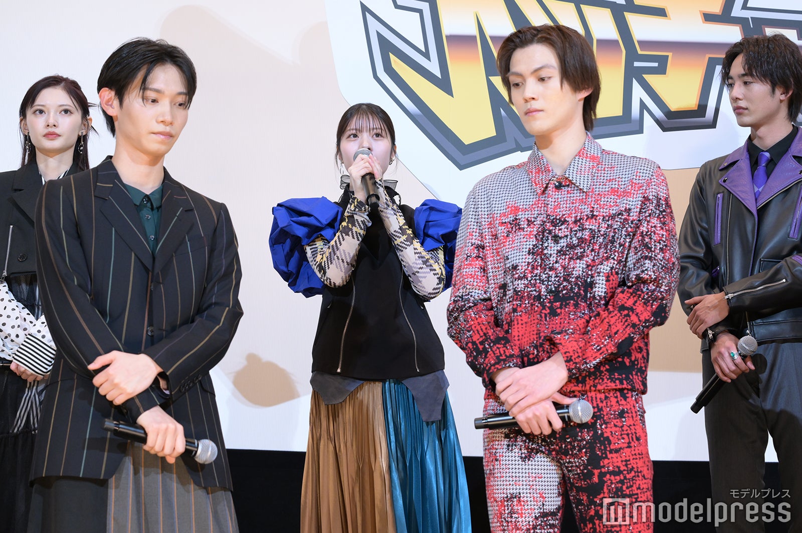 映画『仮面ライダー THE WINTER MOVIE ガッチャード＆ギーツ最強ケミー★ガッチャ大作戦』初日舞台挨拶の模様（C）モデルプレス