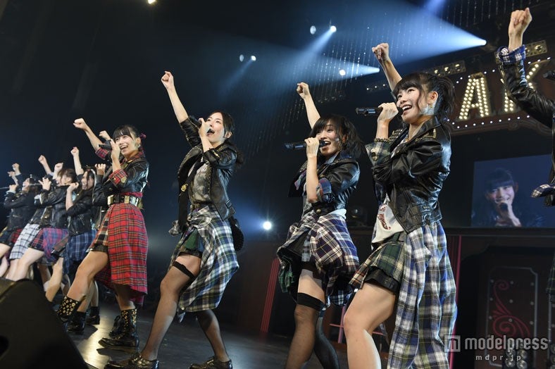 AKB48全国ツアー2014「あなたがいてくれるから。～残り27都道府県で会いましょう～」／（C）AKS