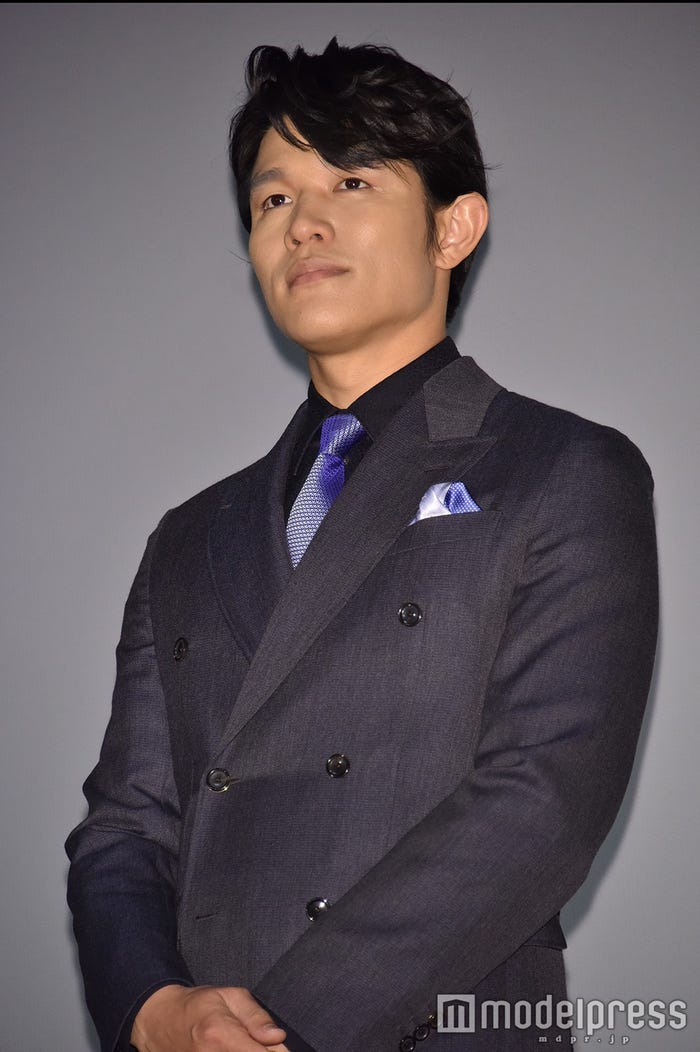 鈴木亮平 (C)モデルプレス