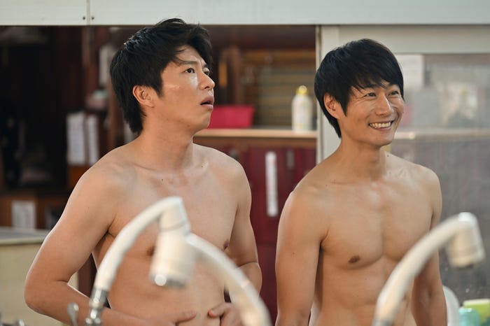 (左から)田中圭、戸次重幸(画像提供:テレビ朝日)