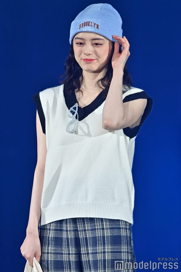 紺野彩夏(C)モデルプレス