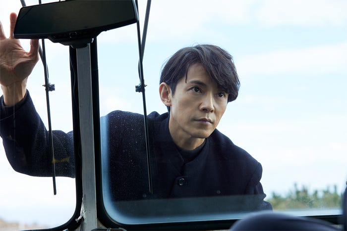 藤木直人(C)2021「夏への扉」製作委員会