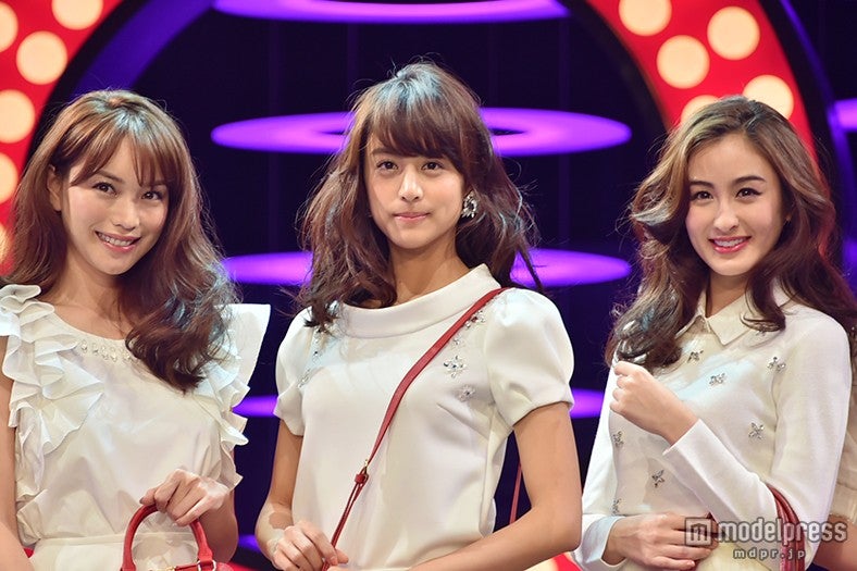 （左から】蛯原友里、山本美月、オードリー亜谷香