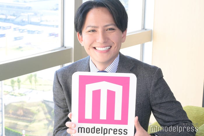 安宅晃樹アナ(C)モデルプレス