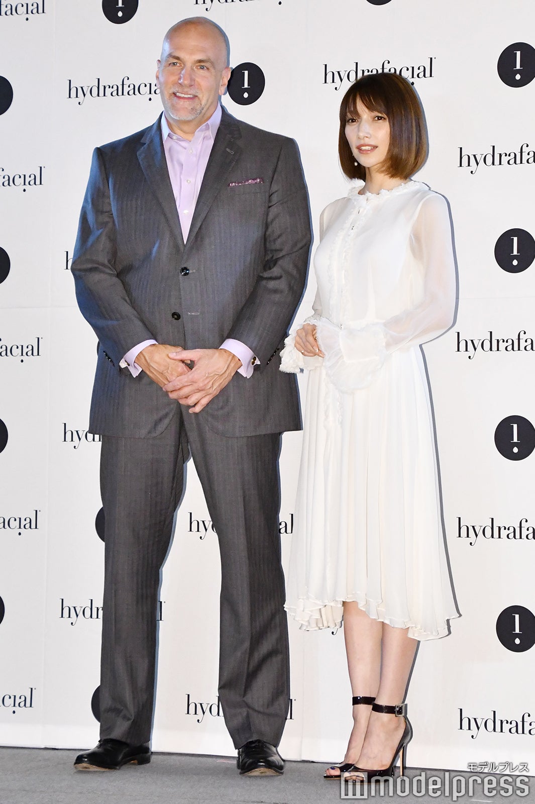 （右）後藤真希（C）モデルプレス