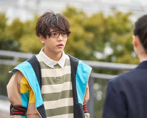 FANTASTICS中島颯太、映画初出演で心優しき“めがね男子”好演 新たな魅力開花の新場面写真解禁【逃走中 THE MOVIE】