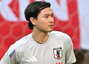 負傷で選外の南野拓実をチームに帯同と森保監督 「チームのサポート役のメンターとして」と説明 現在調整中