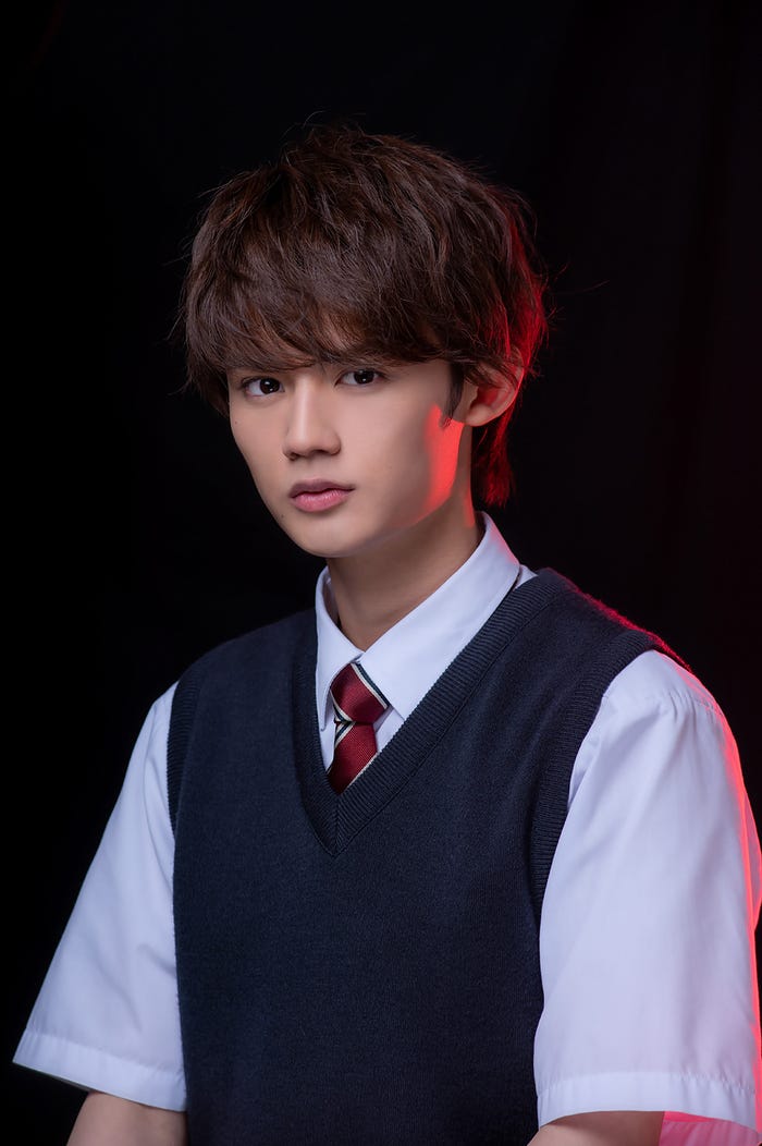 藤原大祐(C)「教祖のムスメ」製作委員会・MBS