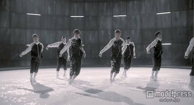 「Catch Me -If you wanna-」MVより