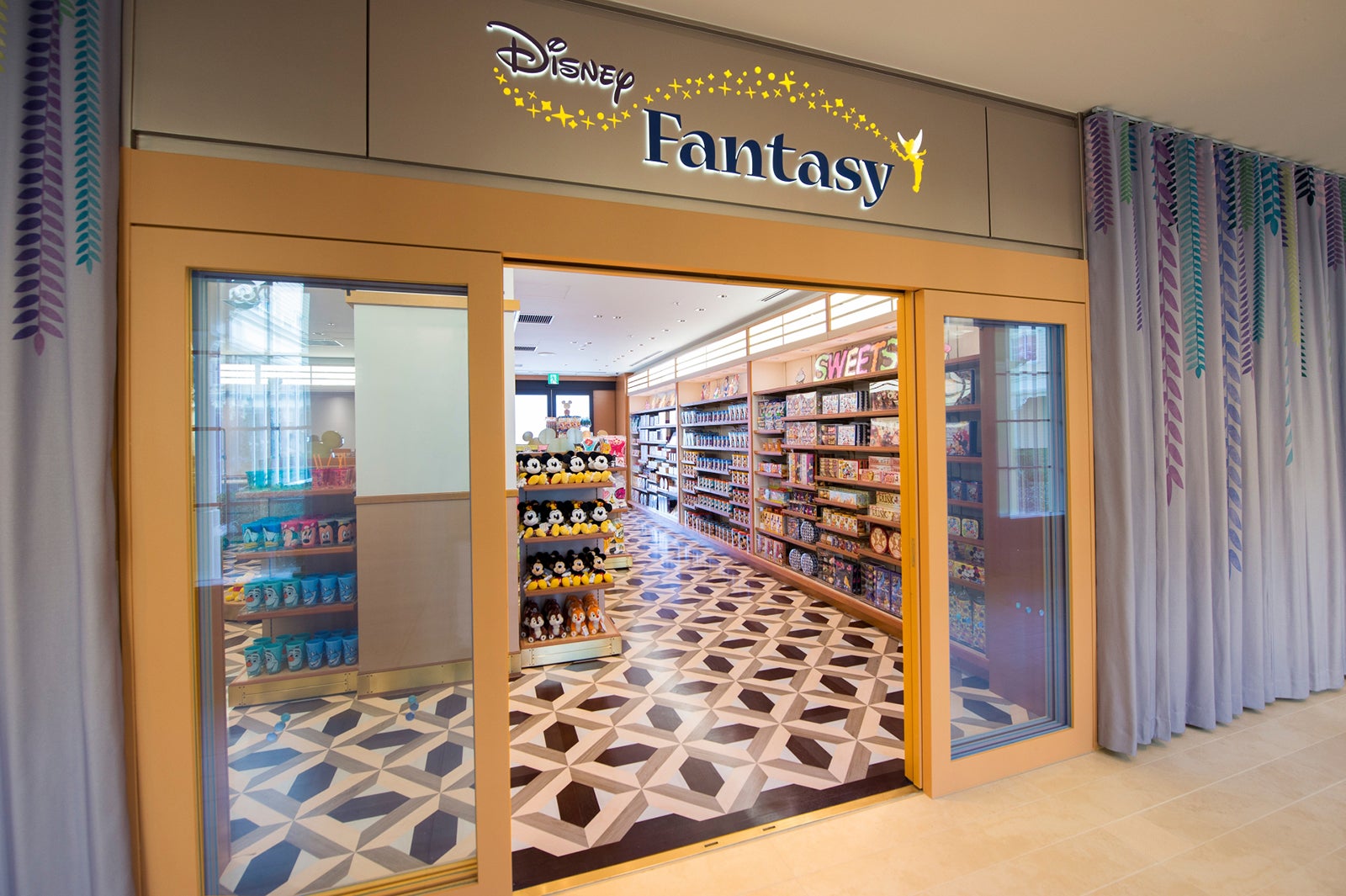 「東京ディズニーセレブレーションホテル：ウィッシュ」より（C）Disney