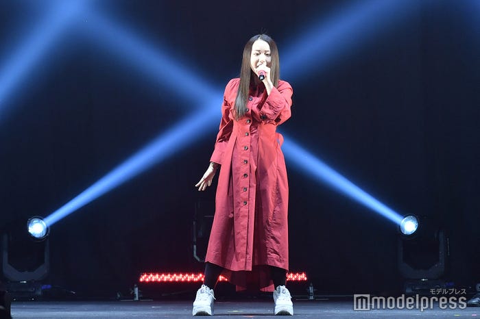 荒井麻珠 (C)モデルプレス