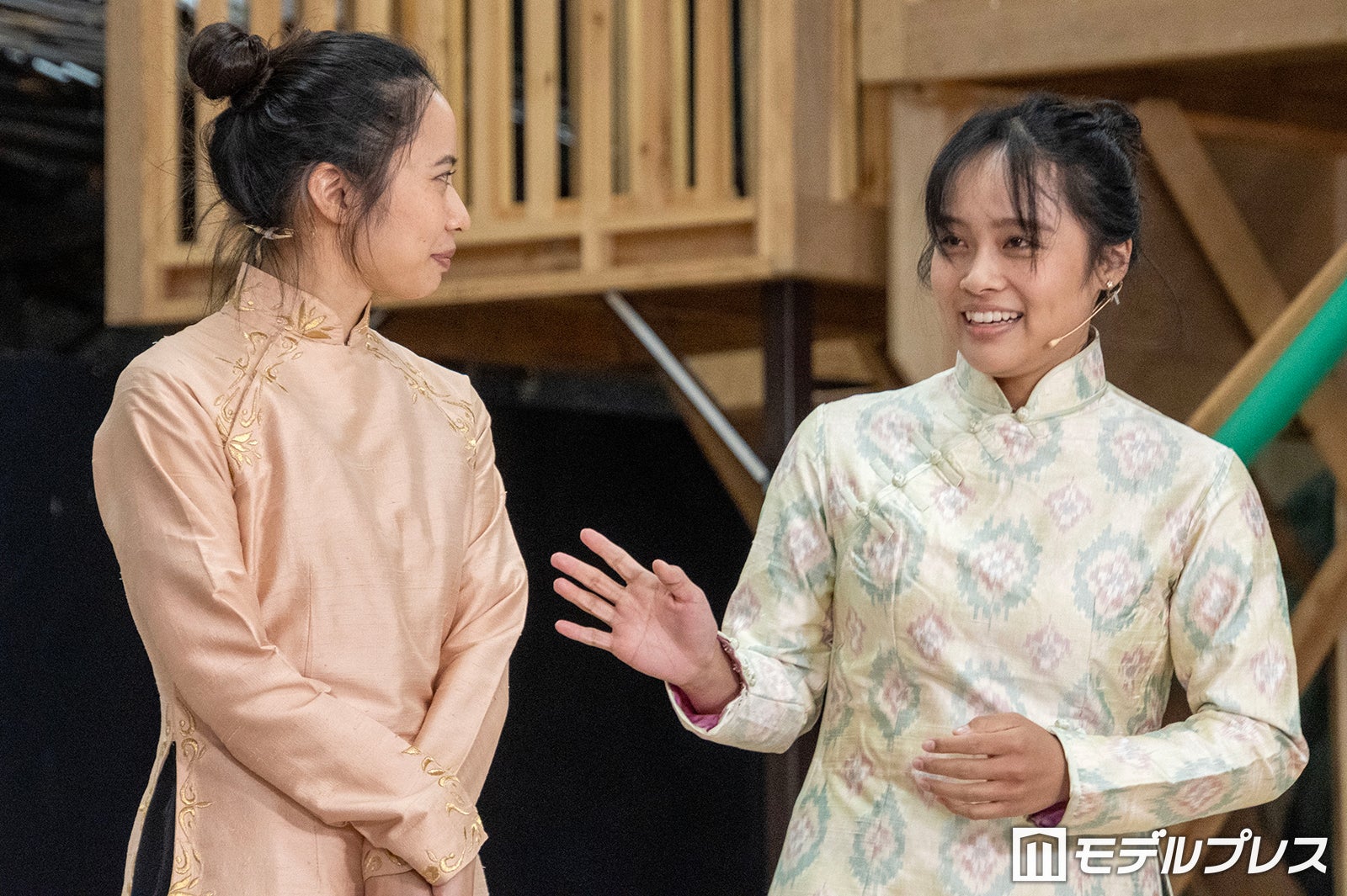 屋比久知奈・清水美依紗（C）モデルプレス