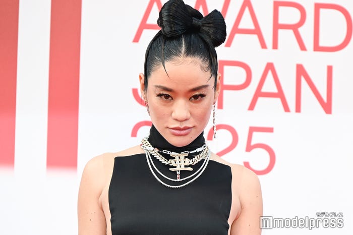 Awich(C)モデルプレス