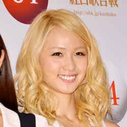 「第64回NHK紅白歌合戦」のステージを終え感想を語った、E-girlsのAmi