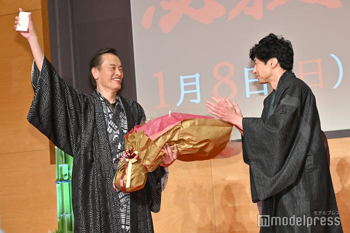 遠藤憲一、東山紀之 (C)モデルプレス